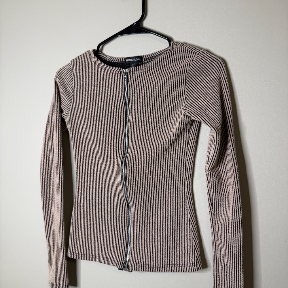 PrettyLittleThing Taupe Striped Button Down Shirt